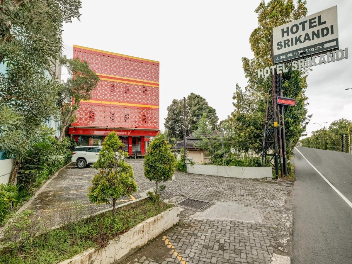 Oyo 90986 Hotel Srikandi Adisucipto Kalasan Zewnętrze zdjęcie