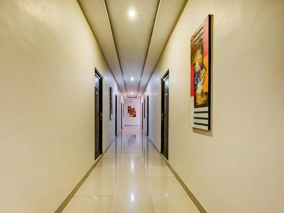 Oyo 90986 Hotel Srikandi Adisucipto Kalasan Zewnętrze zdjęcie
